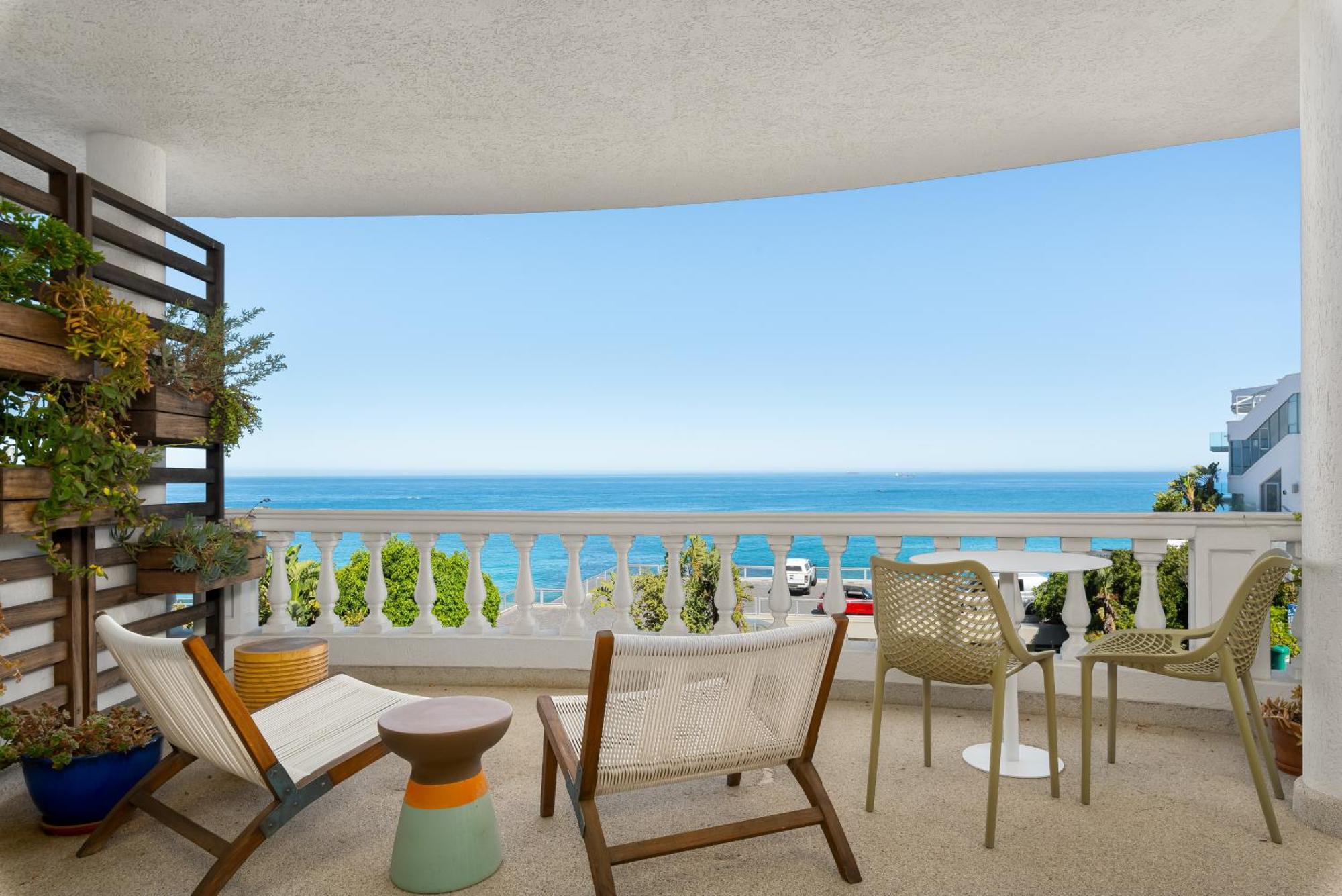 Clifton Court 1 Apartment